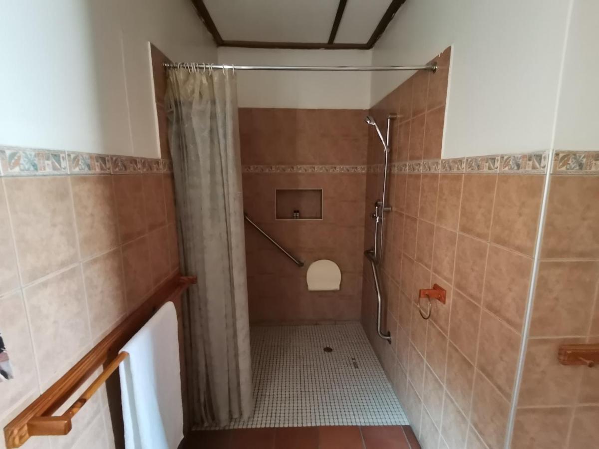 Onganga Hotel Pension Windhoek Luaran gambar